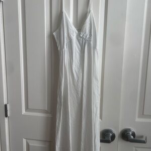 Elegant Maxi White Dress